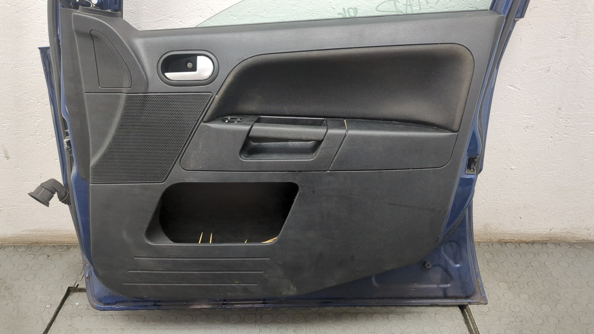 Дверь передняя правая