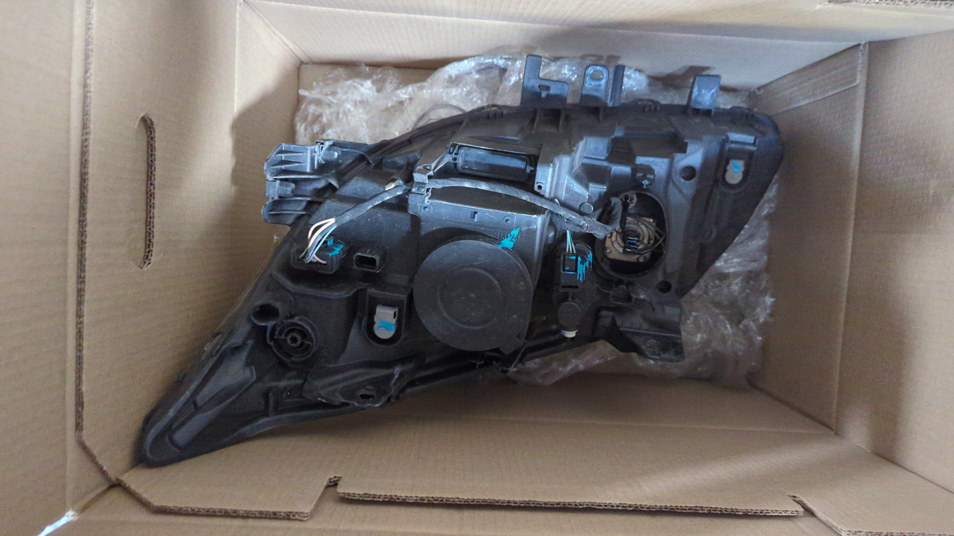 Фара правая