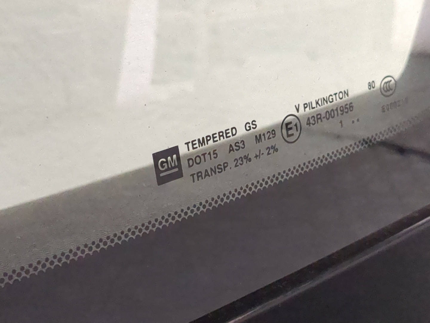 Дверь багажника