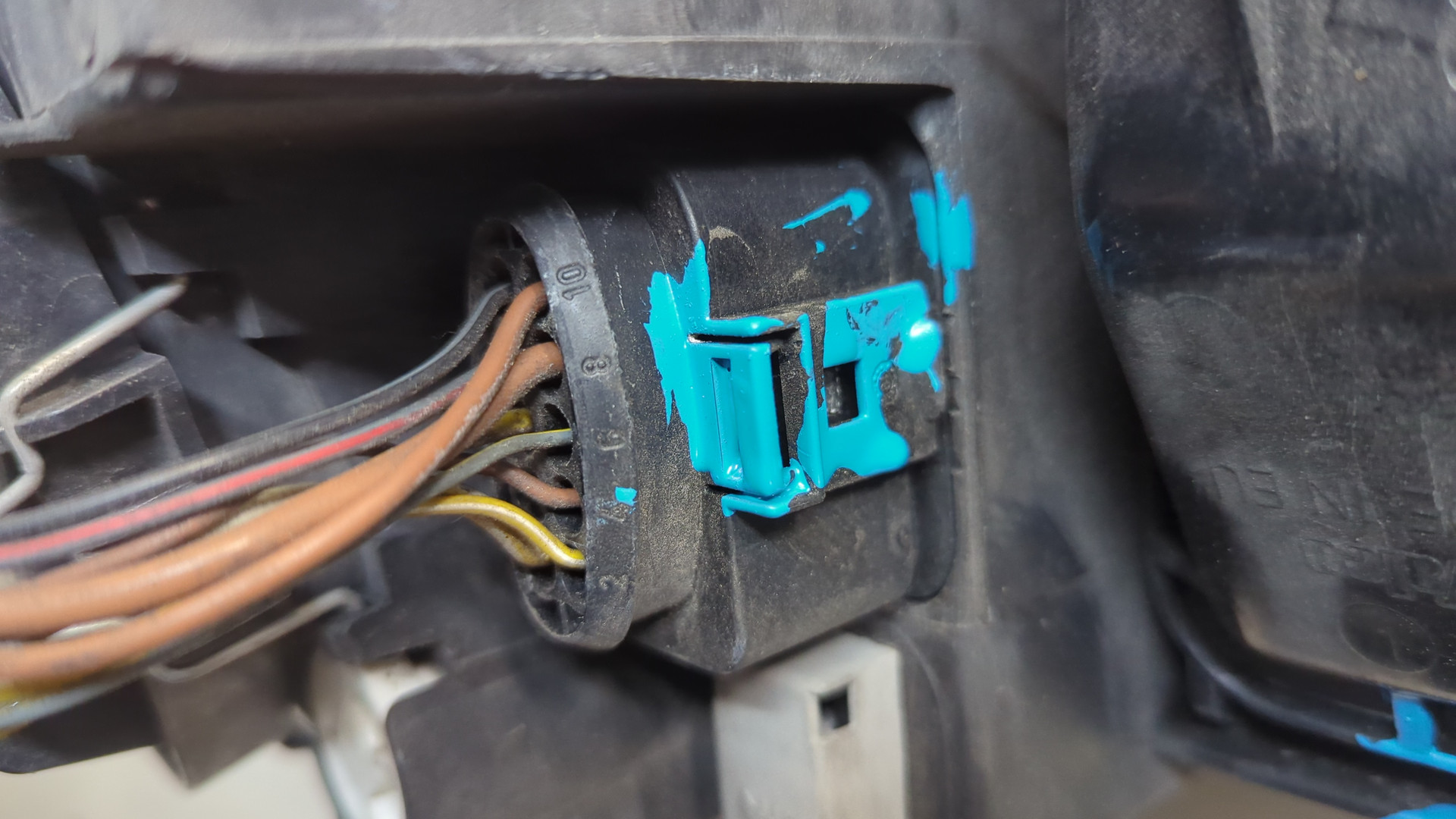 Фара правая