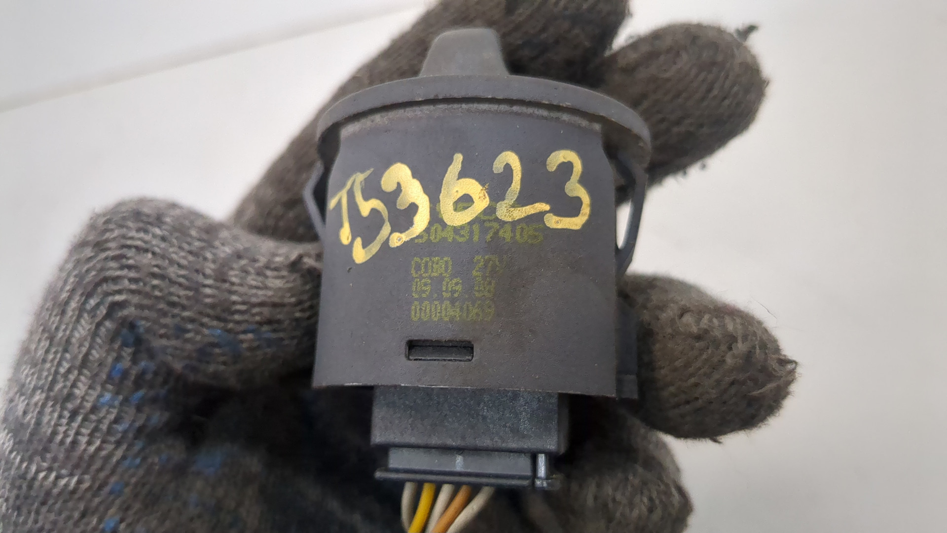 Переключатель света фар