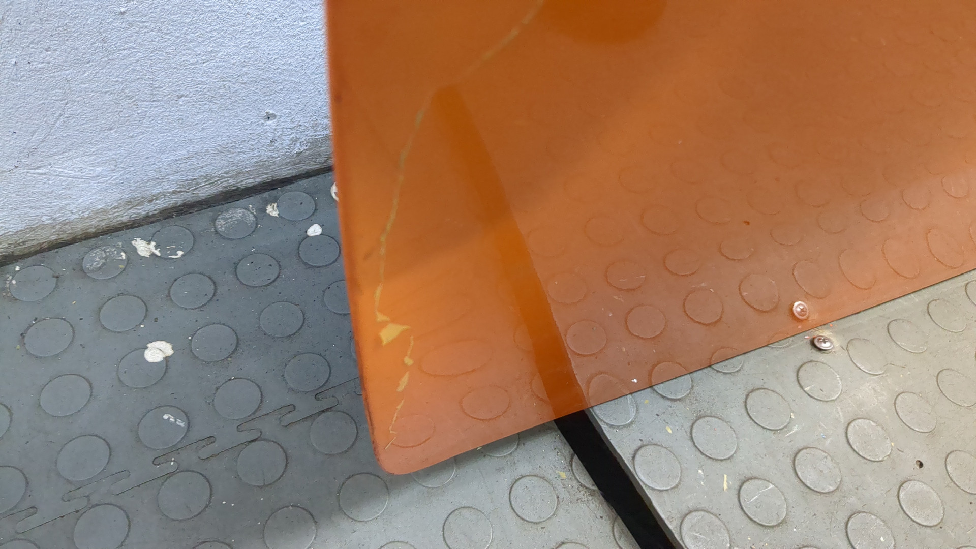 Дверь передняя левая