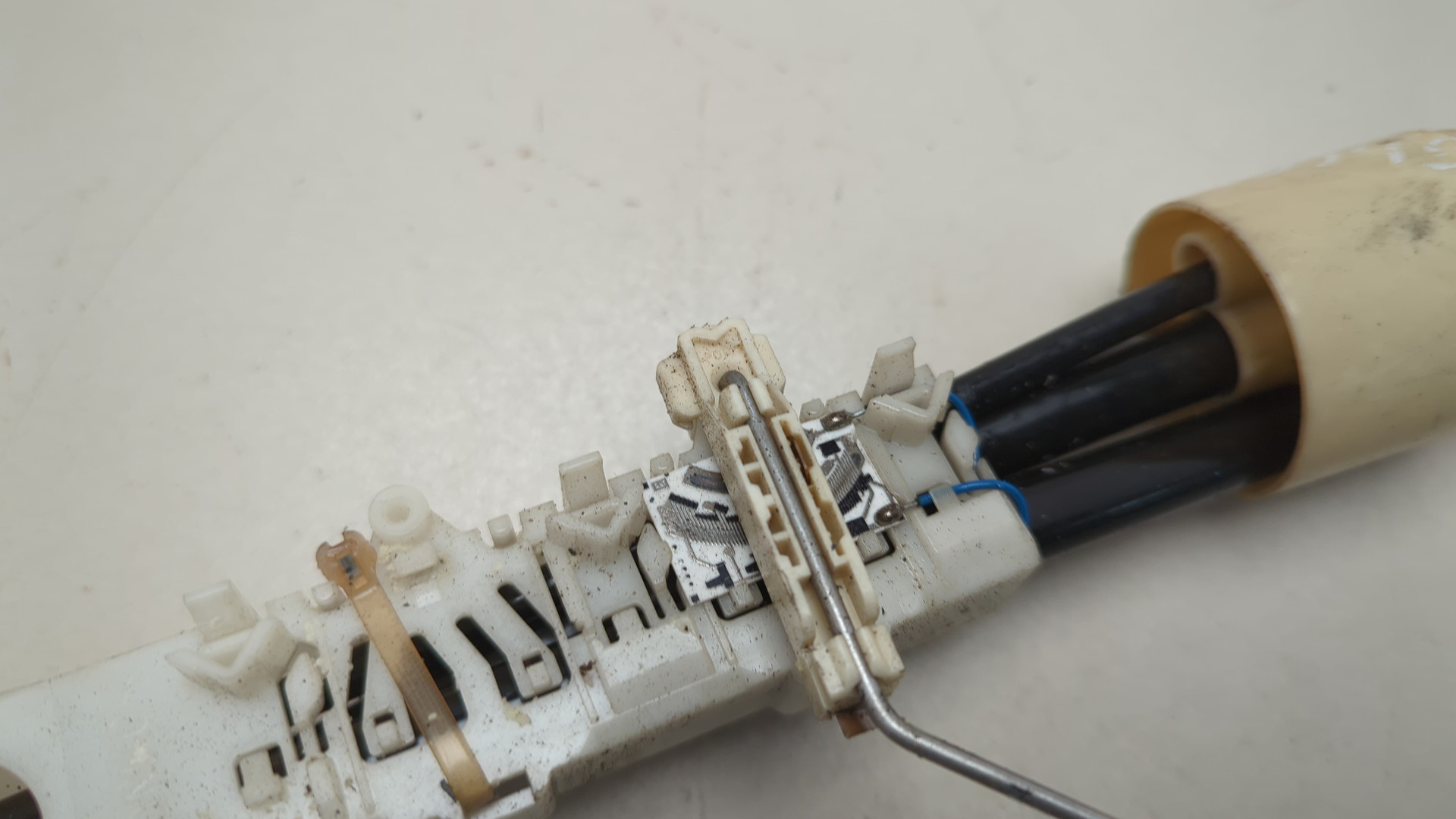 Датчик уровня топлива