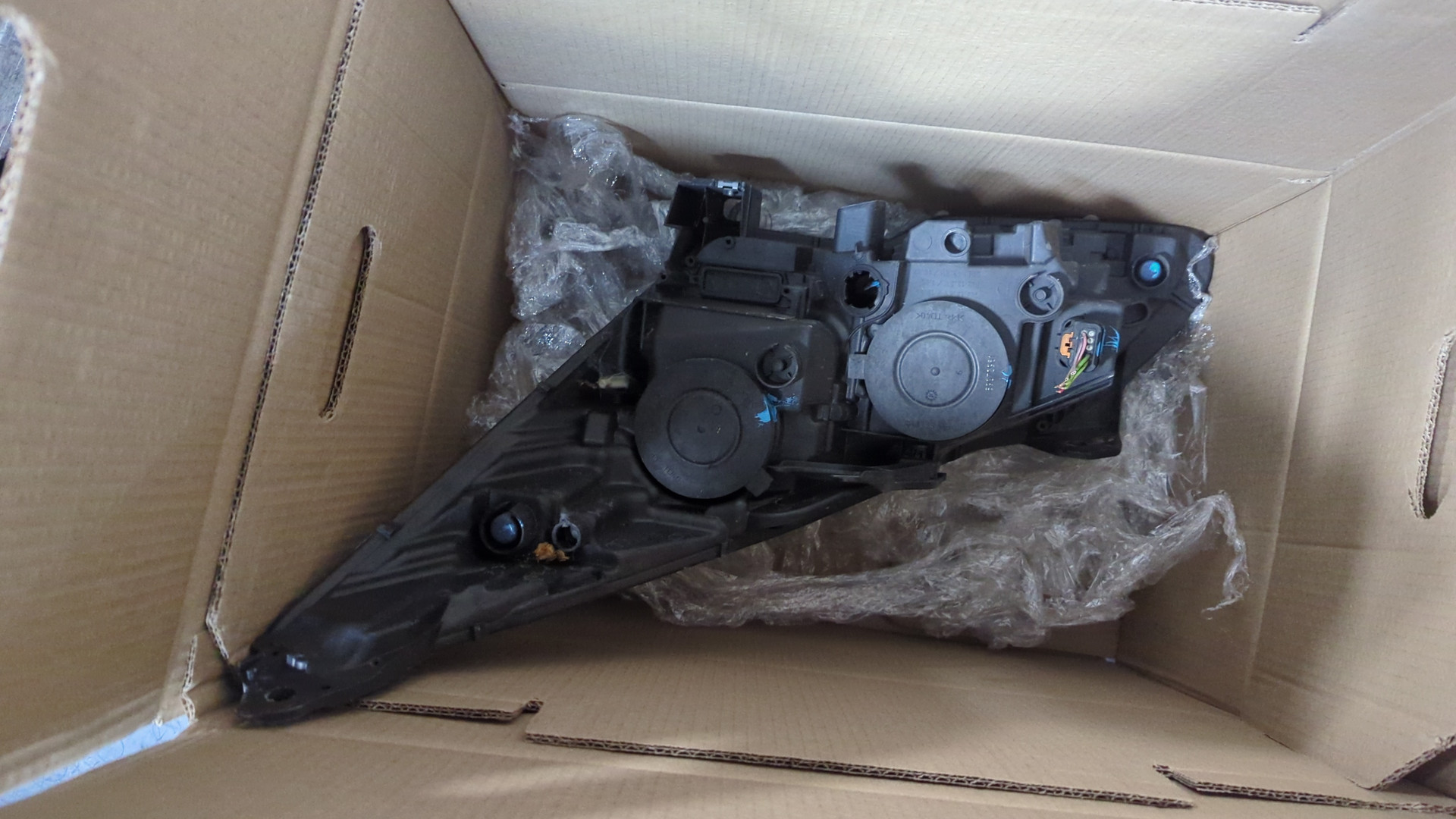 Фара правая