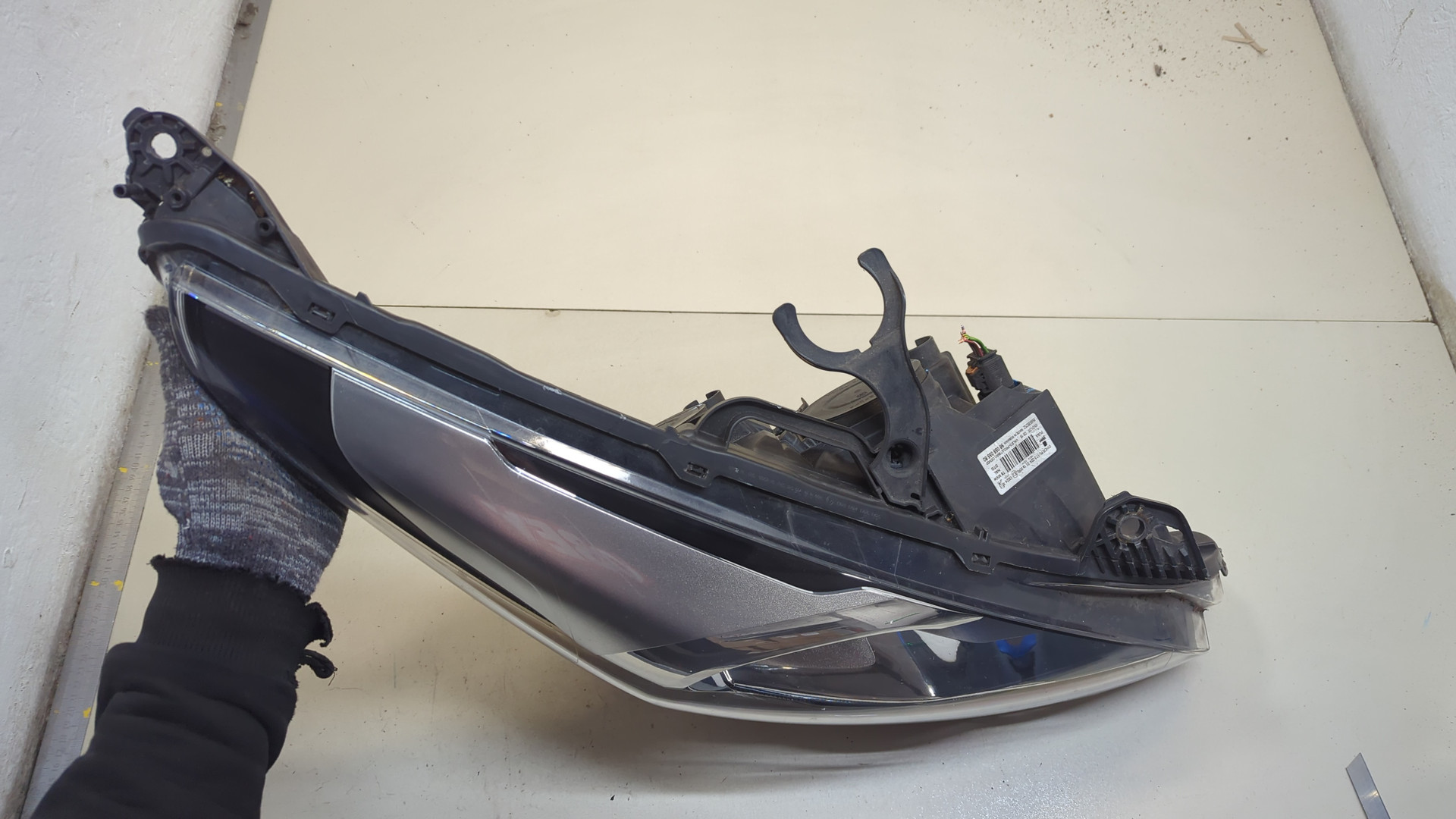 Фара правая