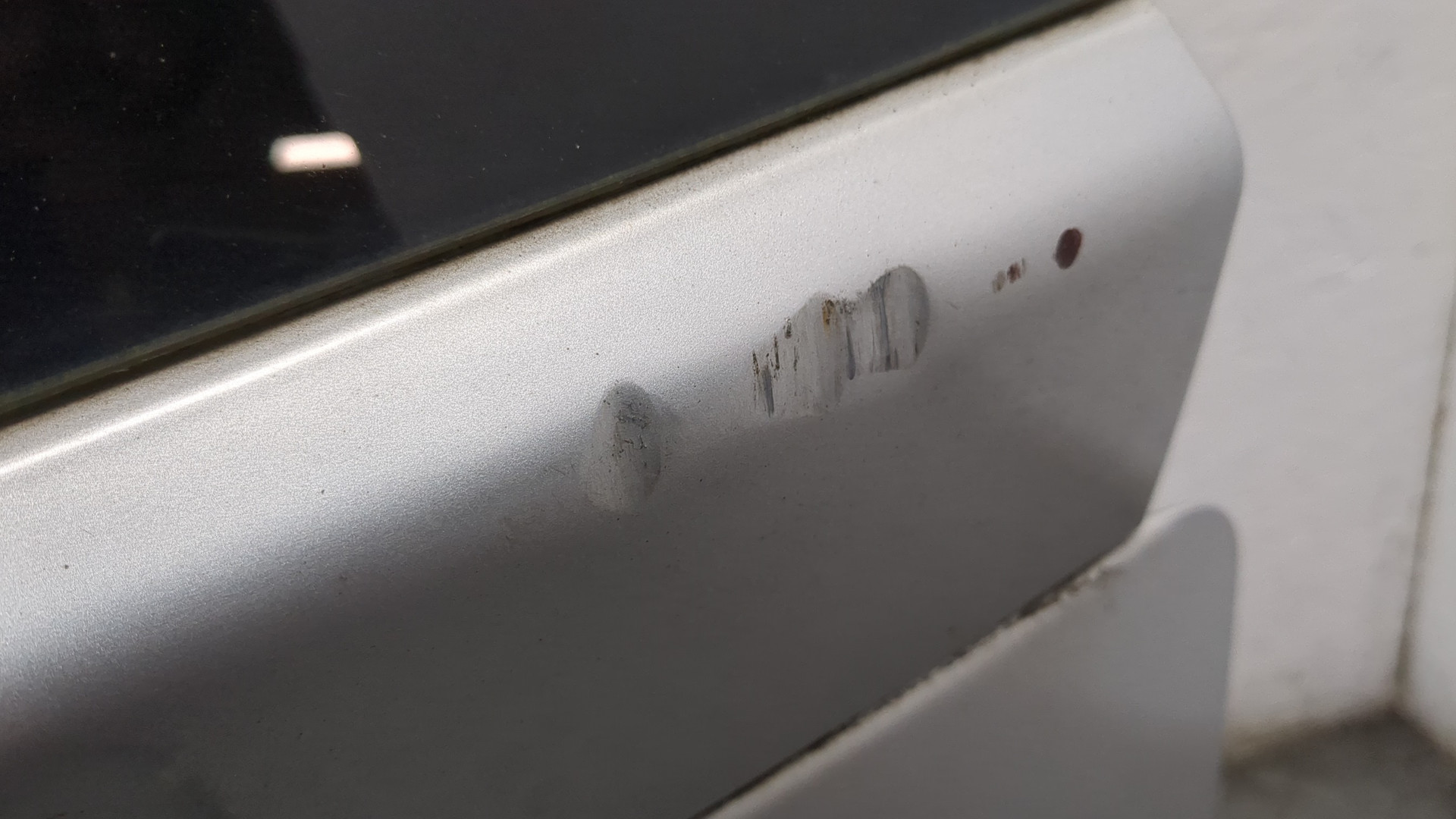 Дверь багажника