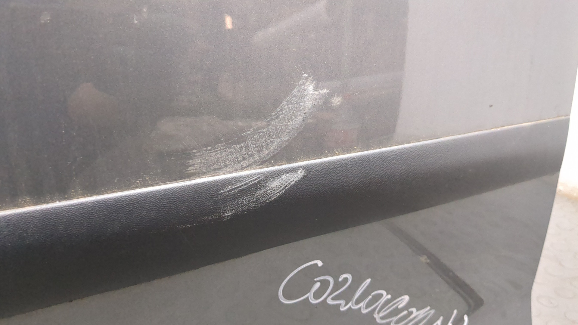 Дверь задняя правая