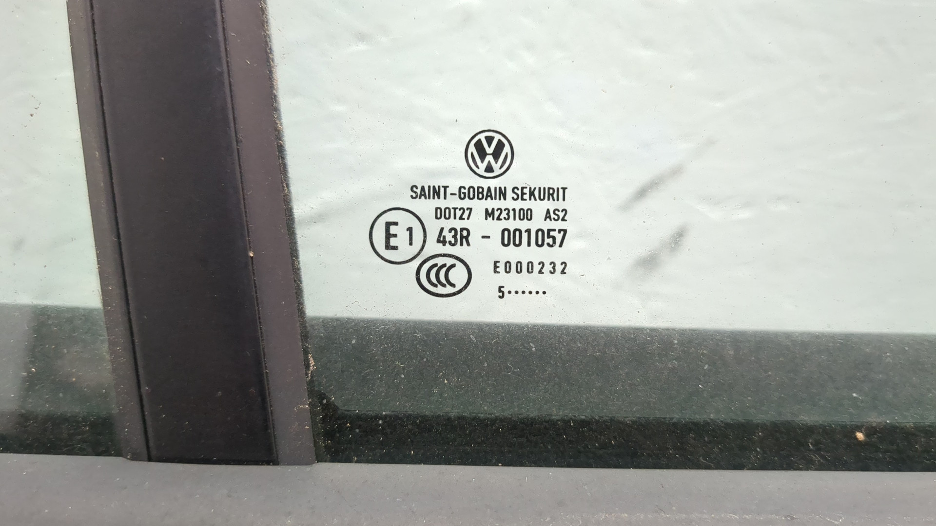 Дверь задняя правая