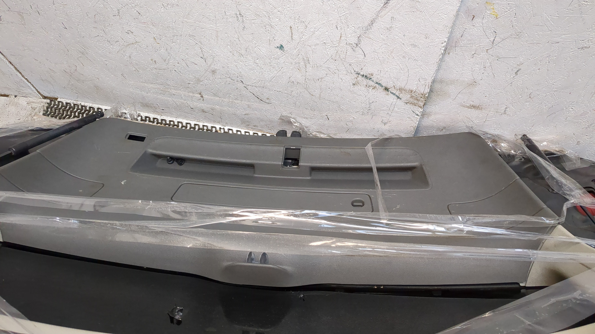 Дверь багажника