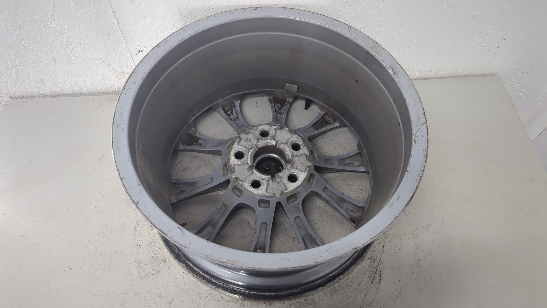 Диск колесный литой легкий сплав