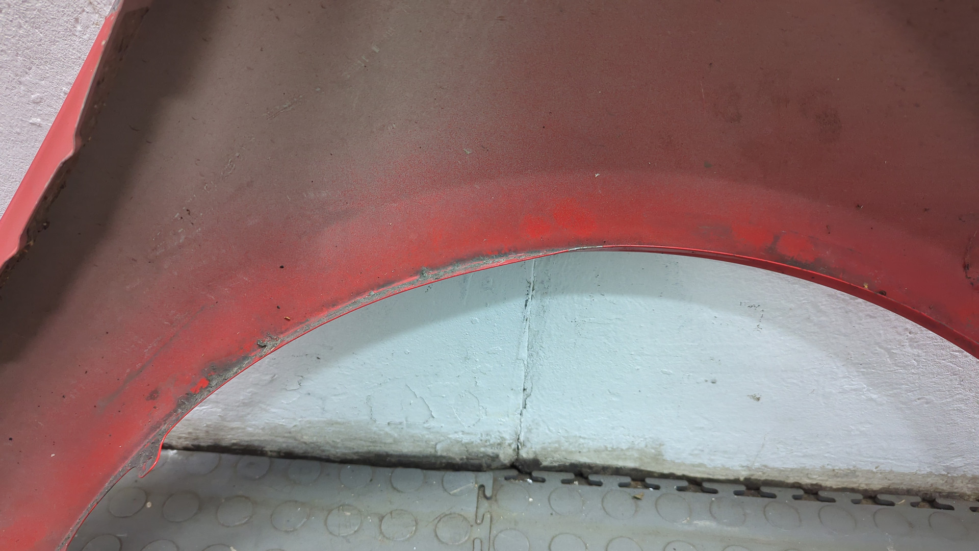 Крыло переднее левое