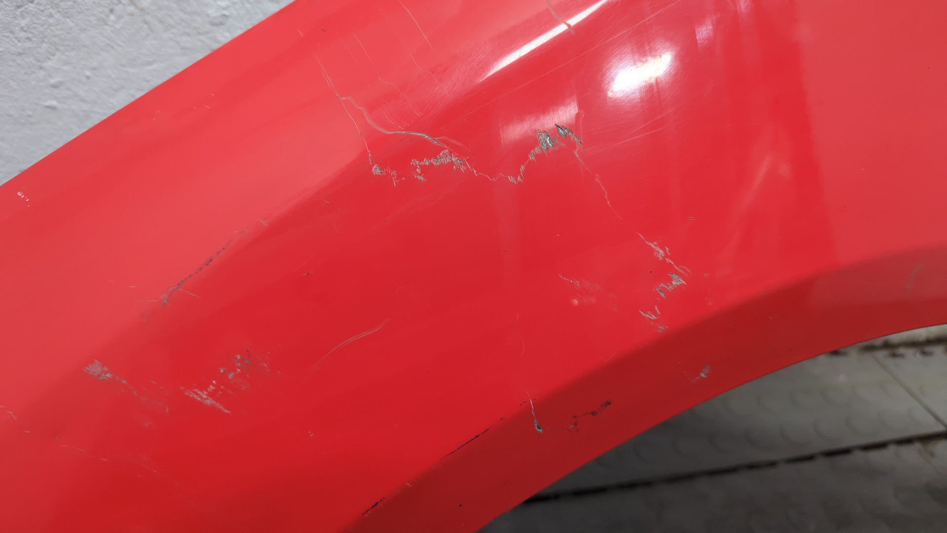 Крыло переднее левое