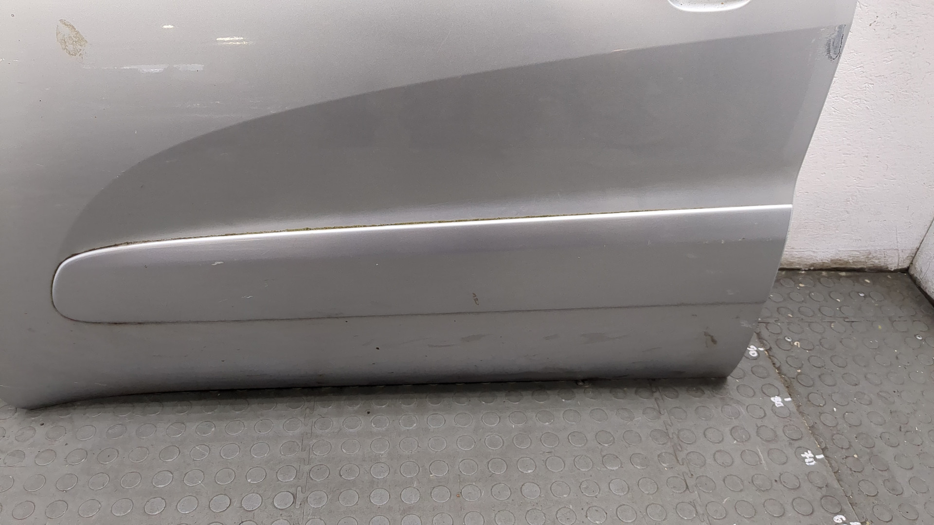 Дверь передняя левая