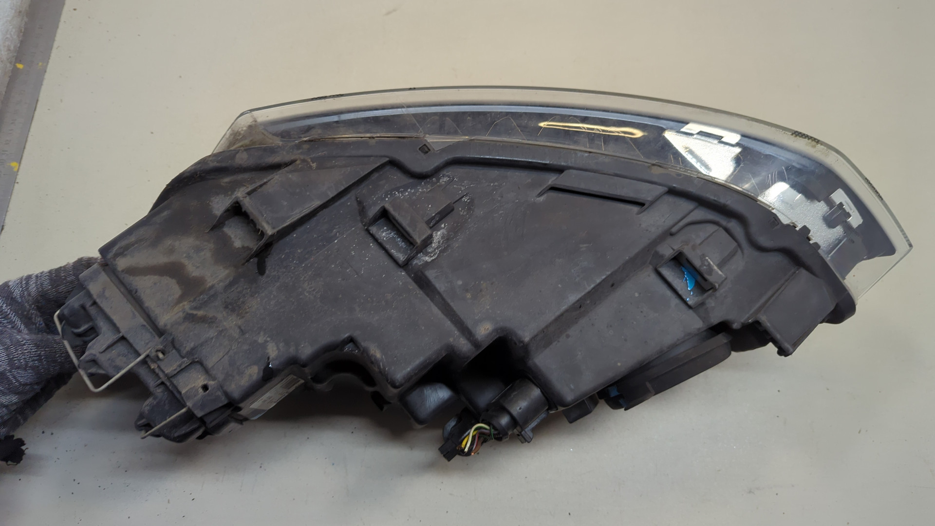 Фара правая