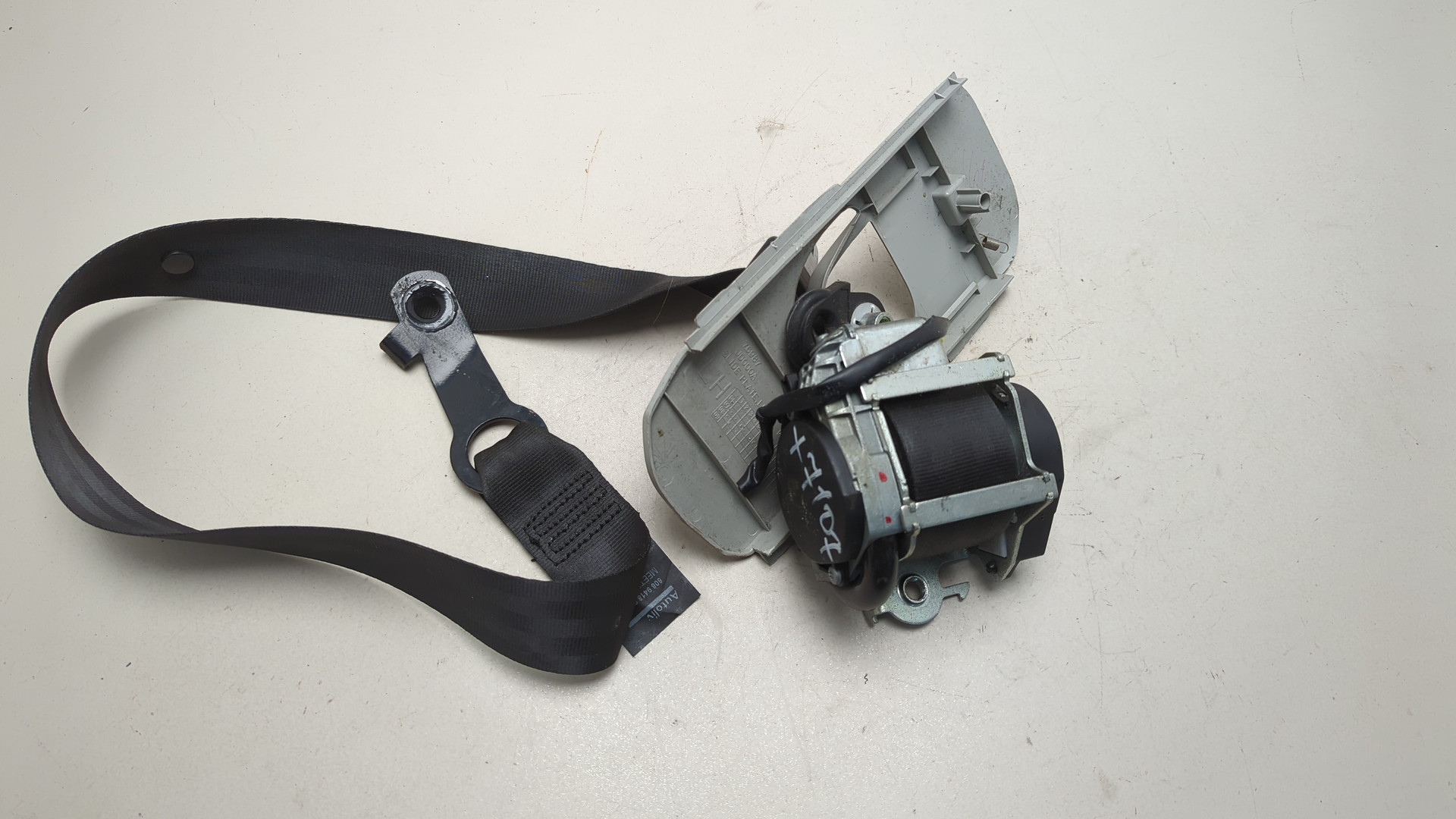 Ремень безопасности