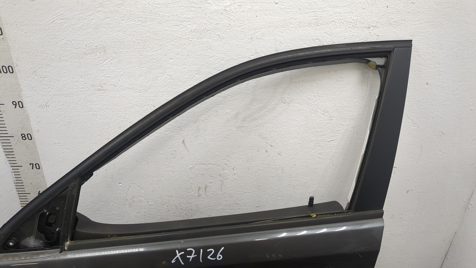 Дверь передняя левая