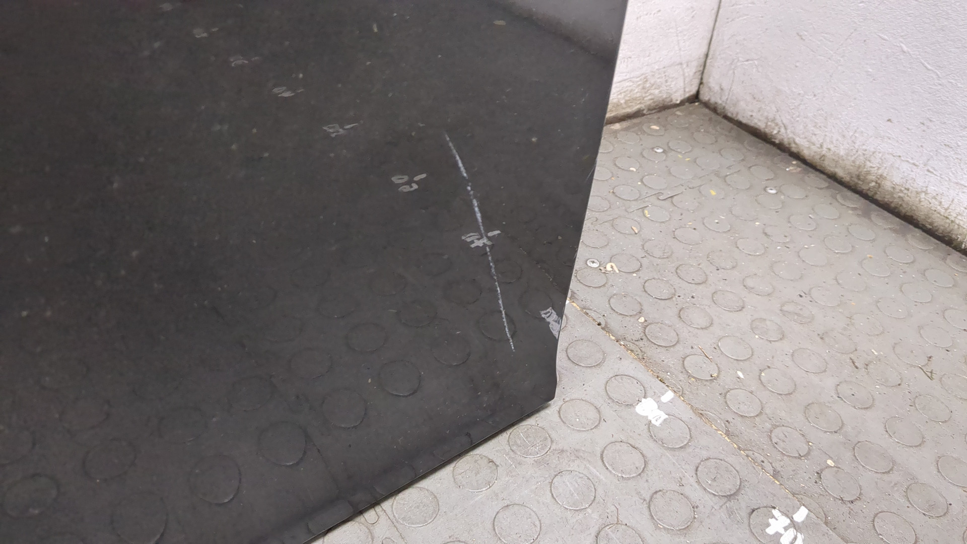 Дверь передняя левая