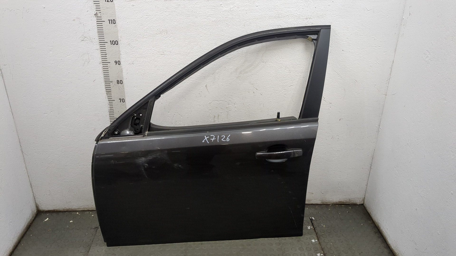 Дверь передняя левая