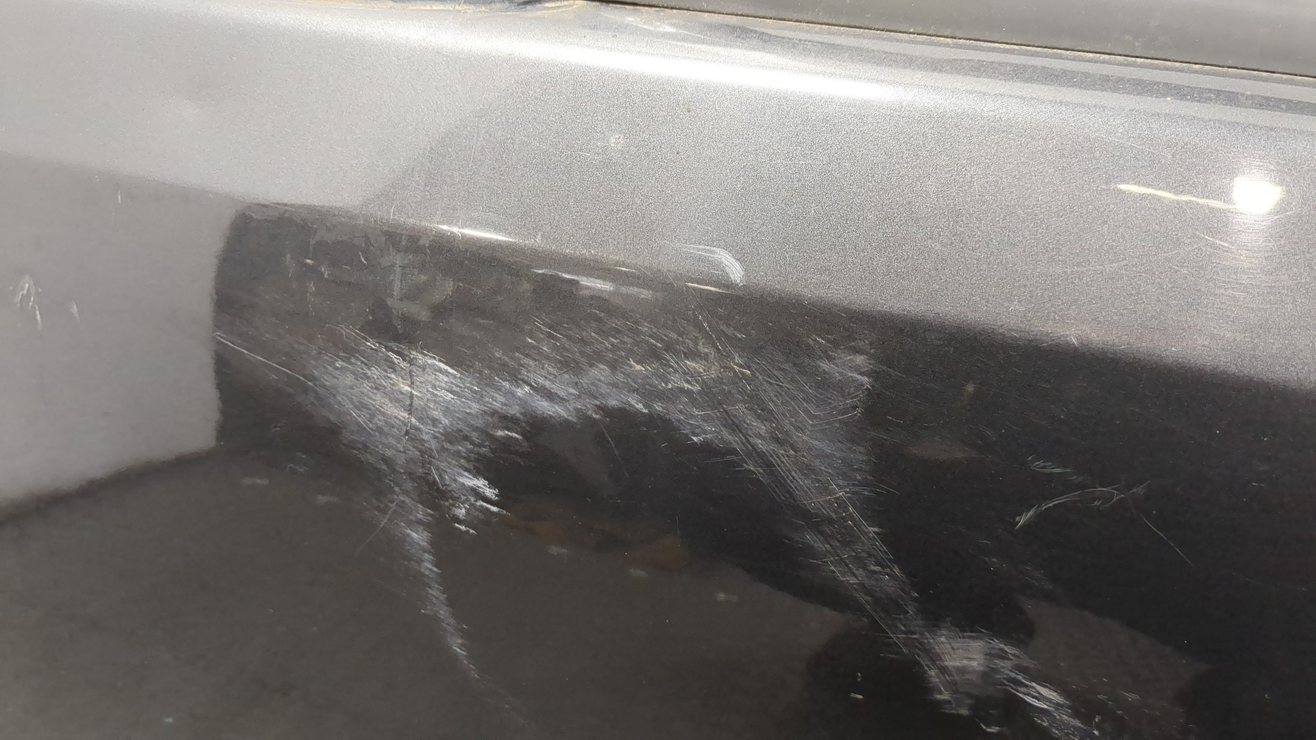 Дверь передняя левая