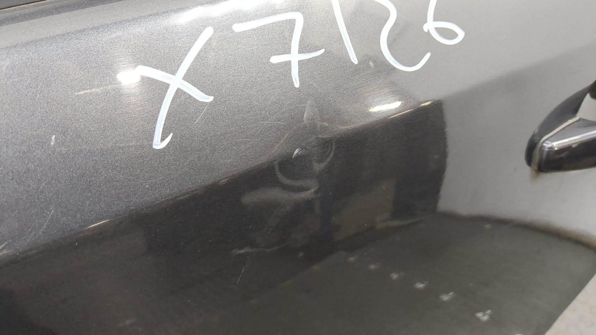 Дверь задняя левая