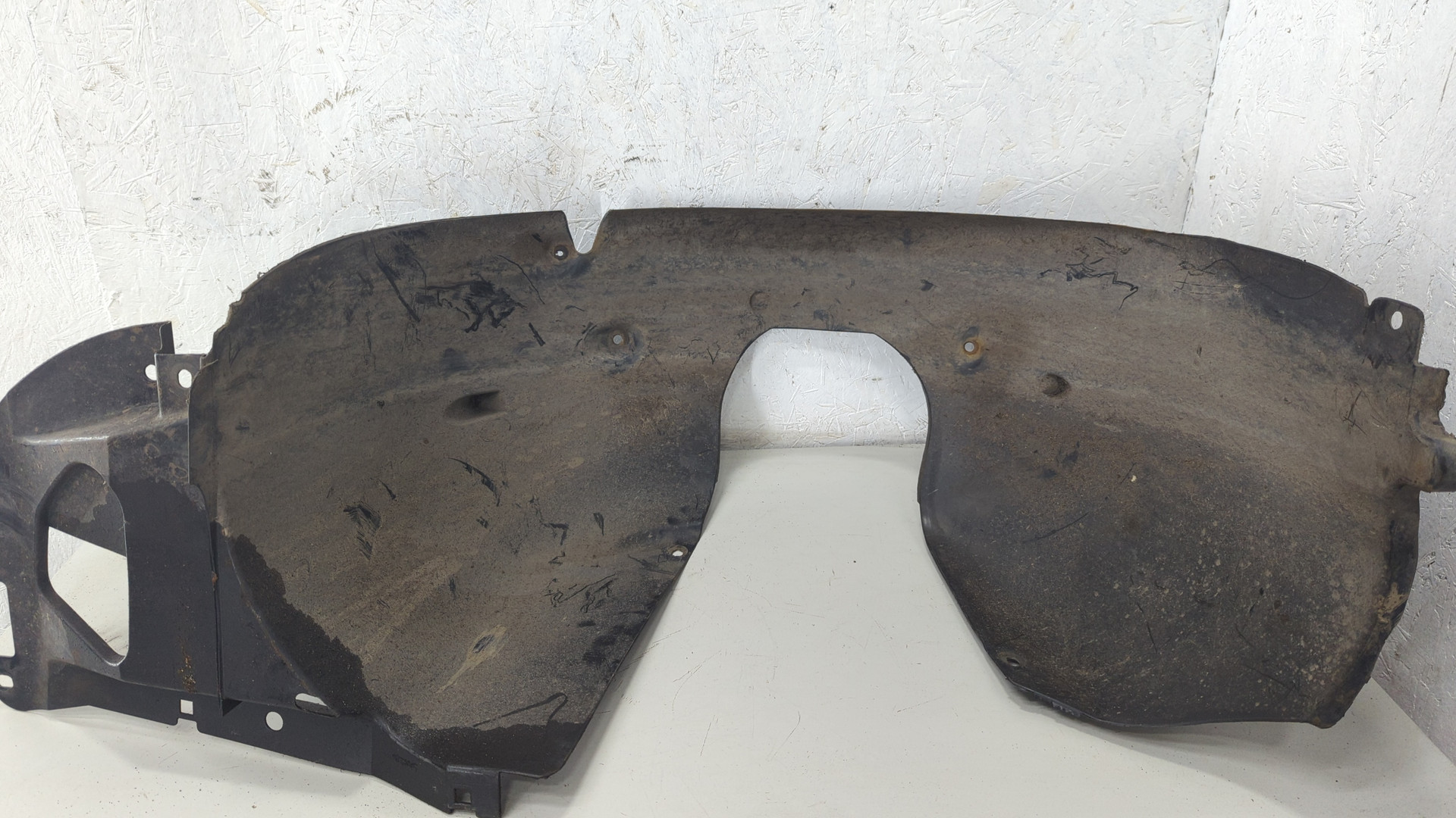 Локер передний левый