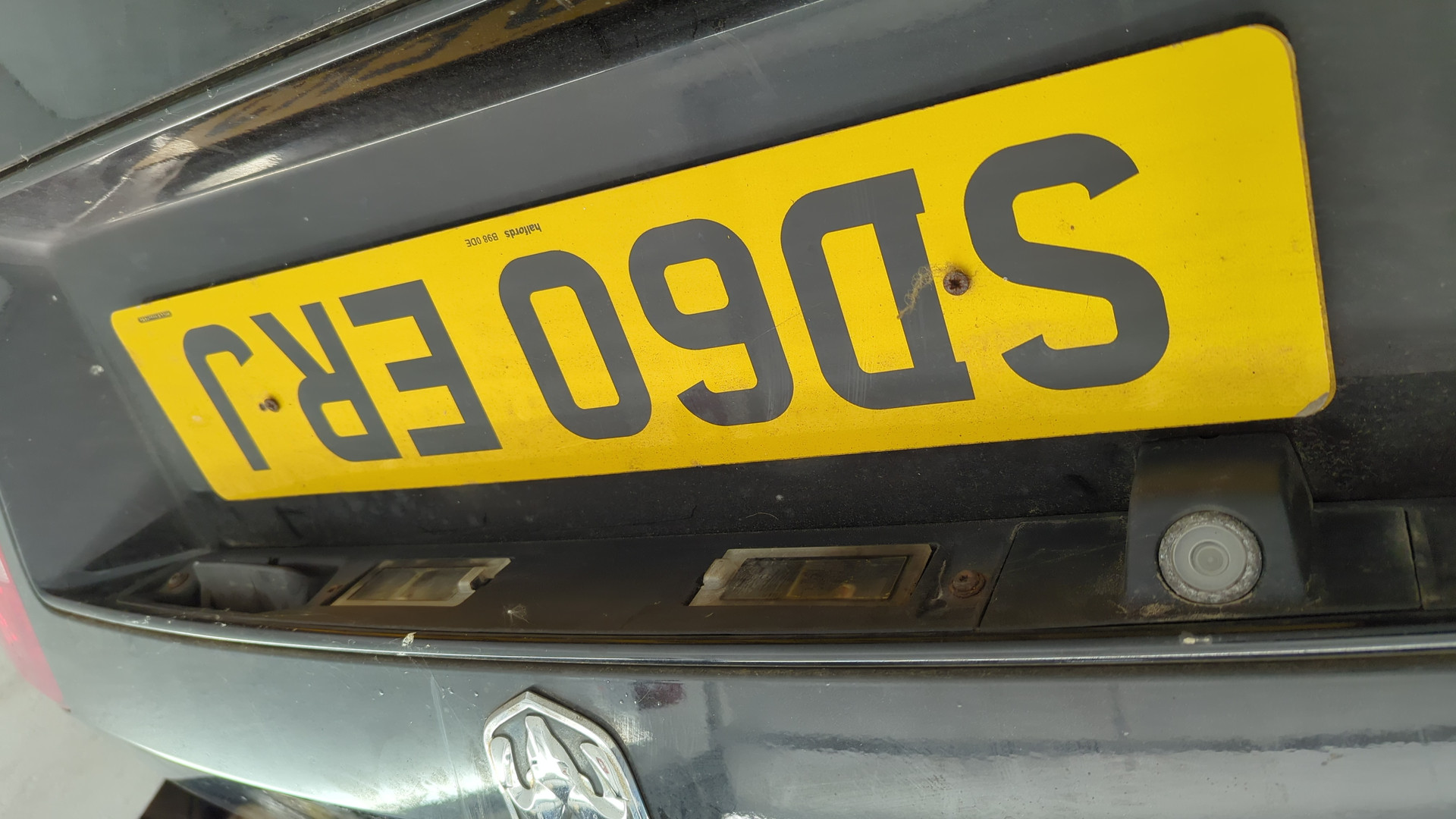 Дверь багажника