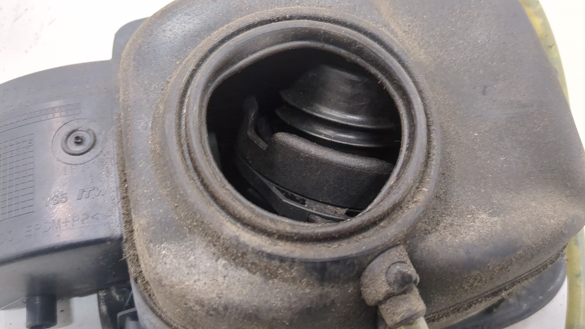 Лючок бензобака