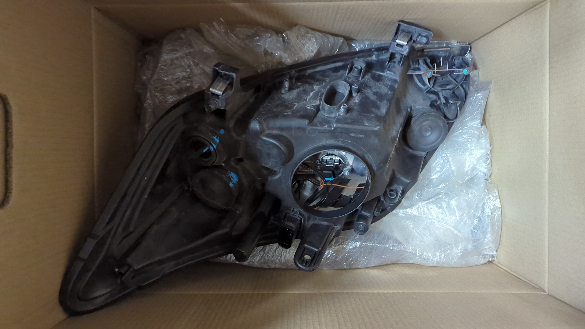 Фара правая