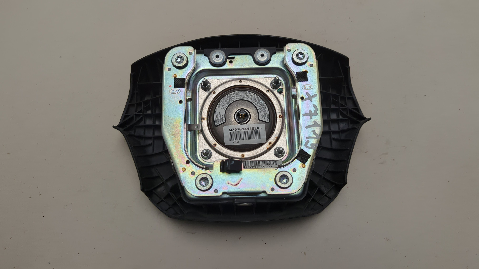 Подушка безопасности в рулевое колесо