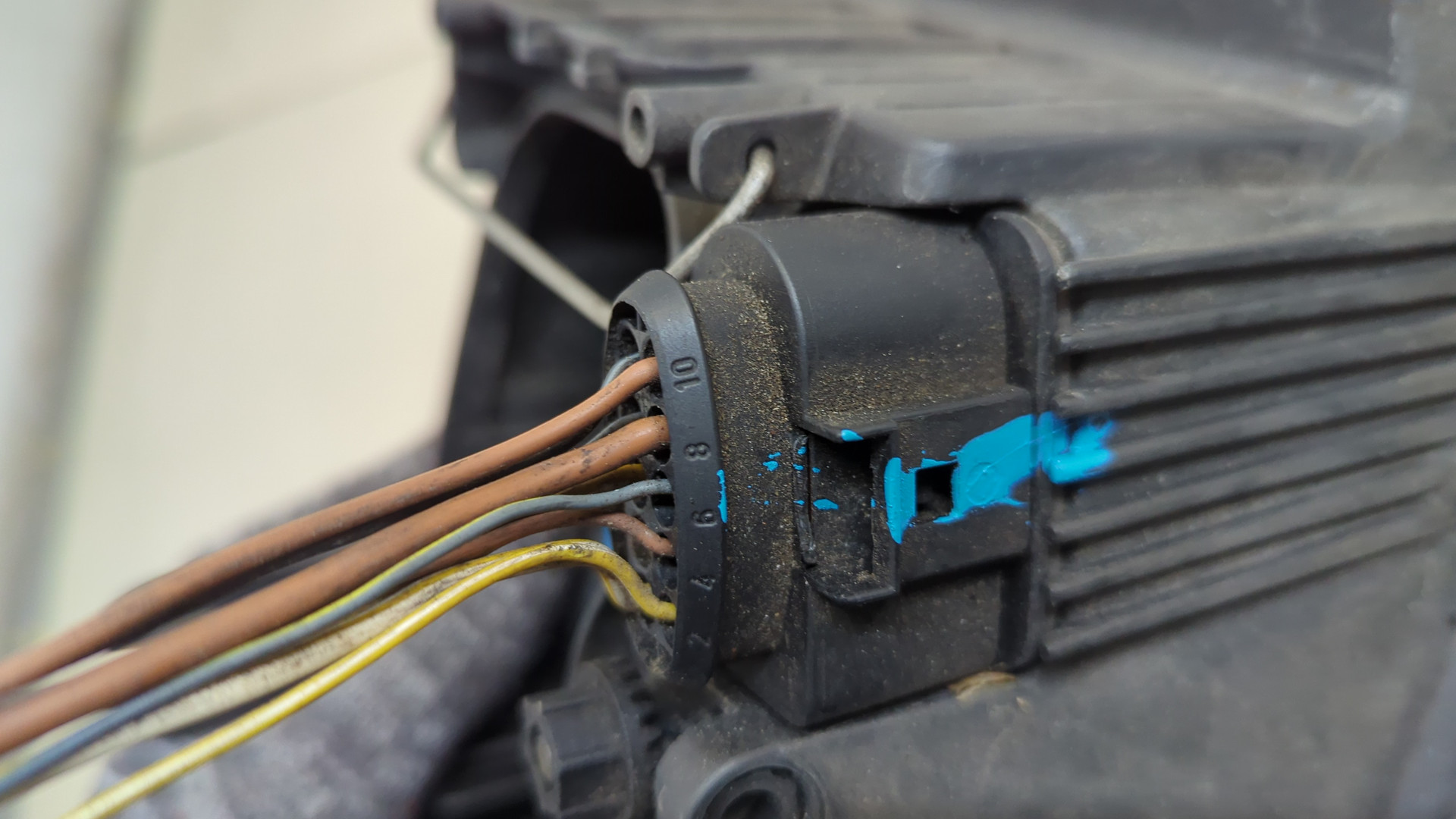 Фара правая