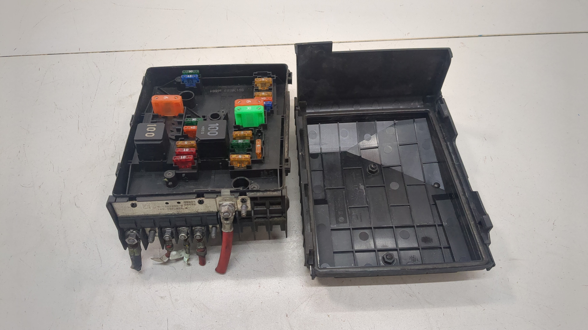 Блок предохранителей