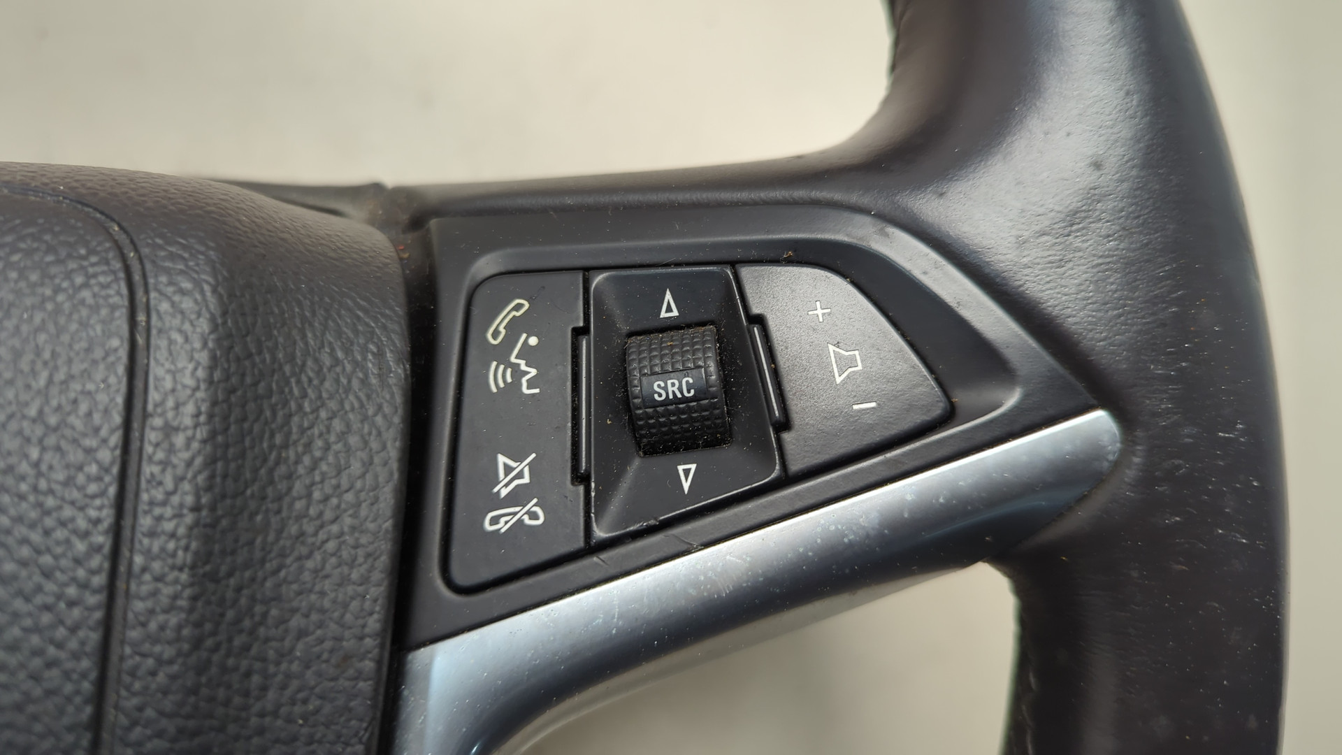 Рулевое колесо (руль)