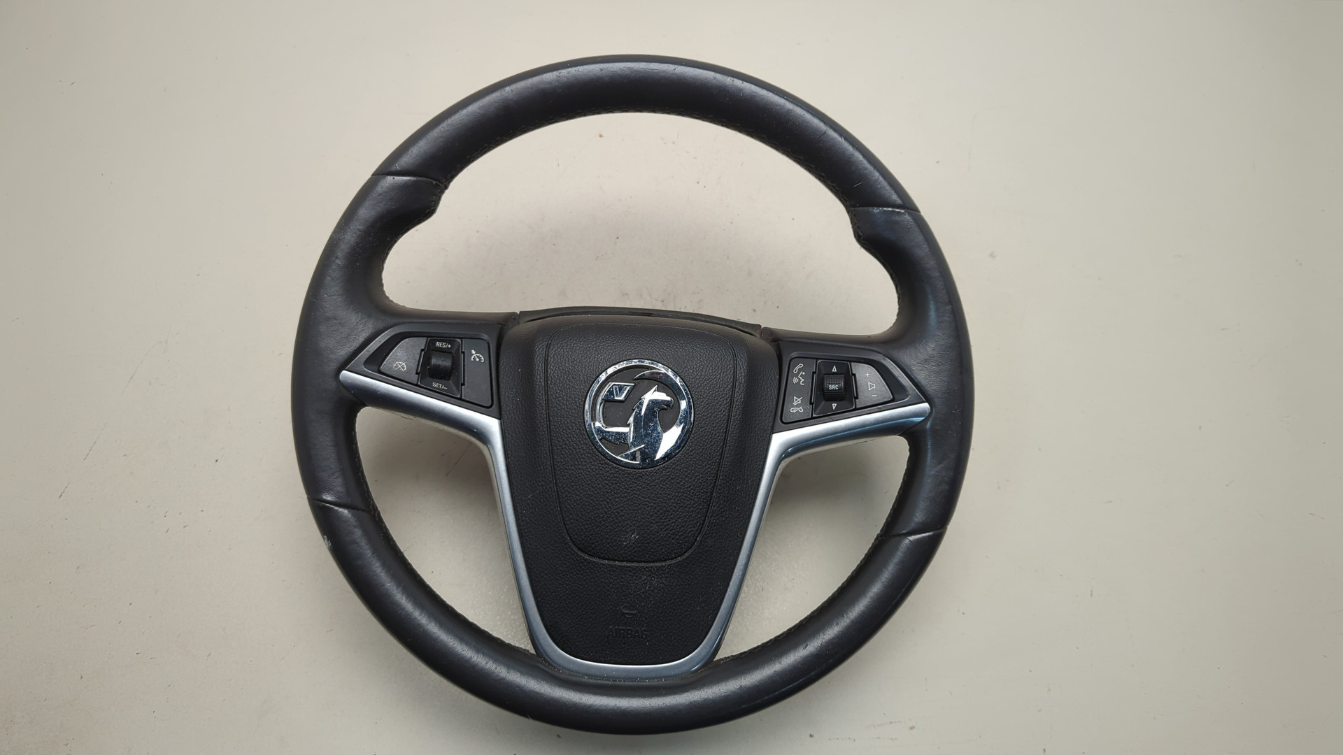 Рулевое колесо (руль)