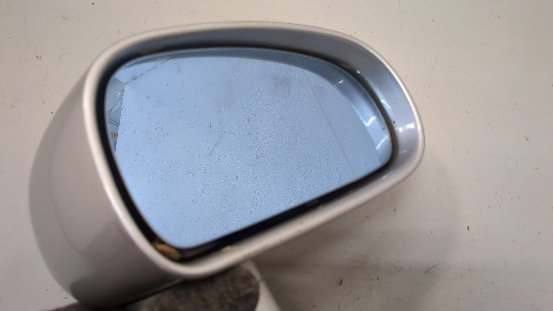 Зеркало правое электрическое