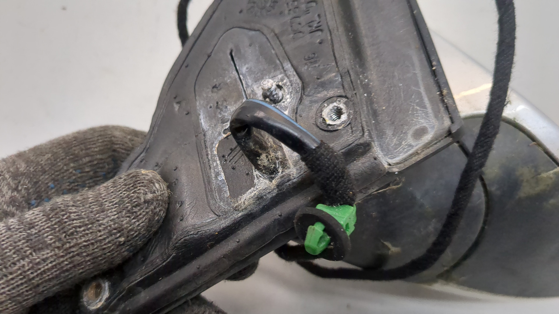 Зеркало правое электрическое