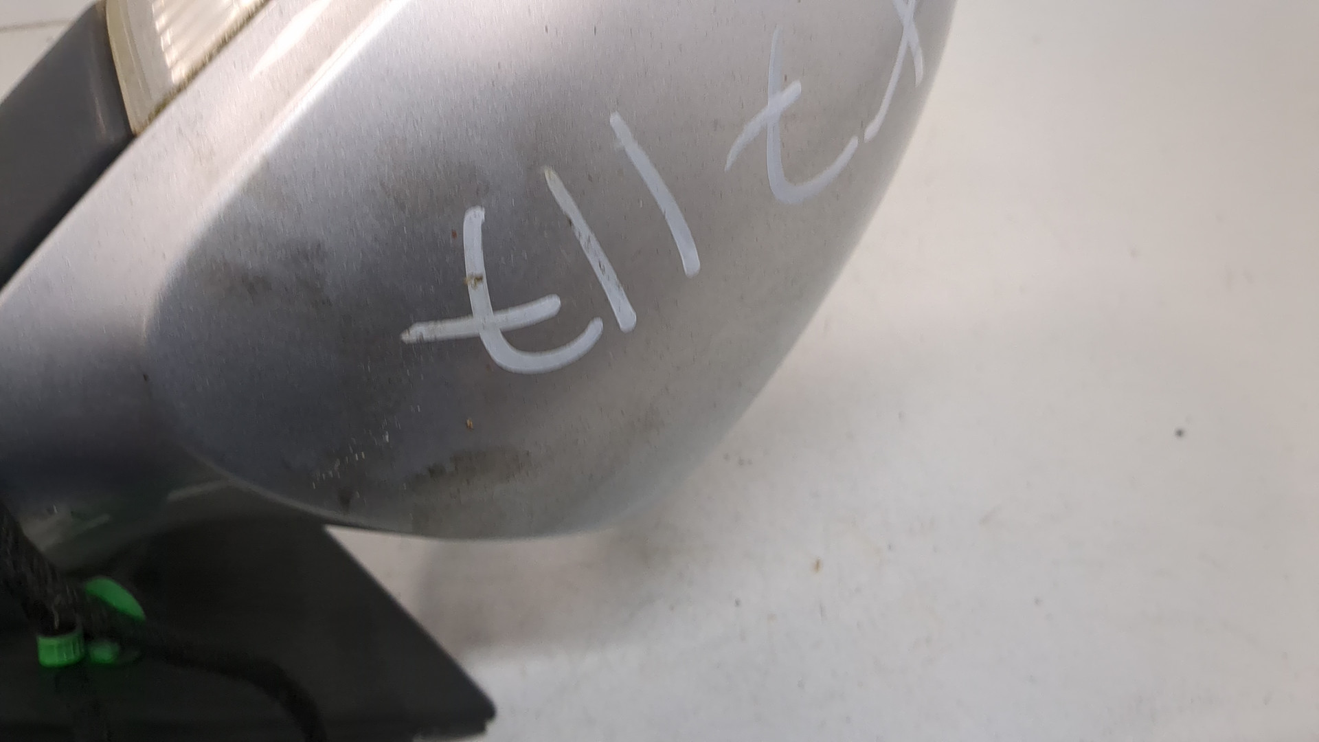 Зеркало правое электрическое