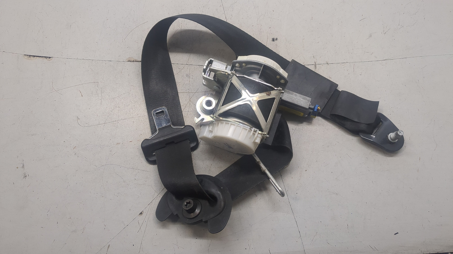 Ремень безопасности