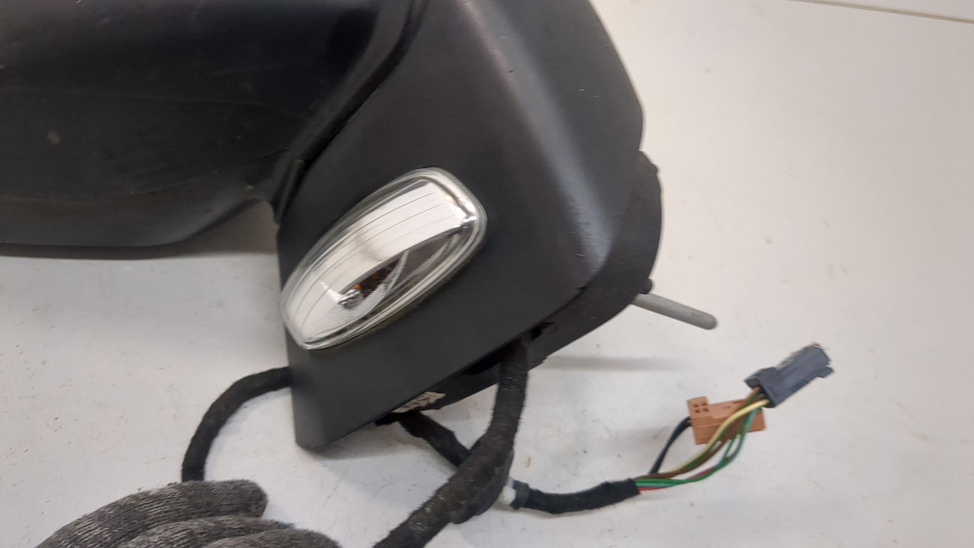 Зеркало правое электрическое