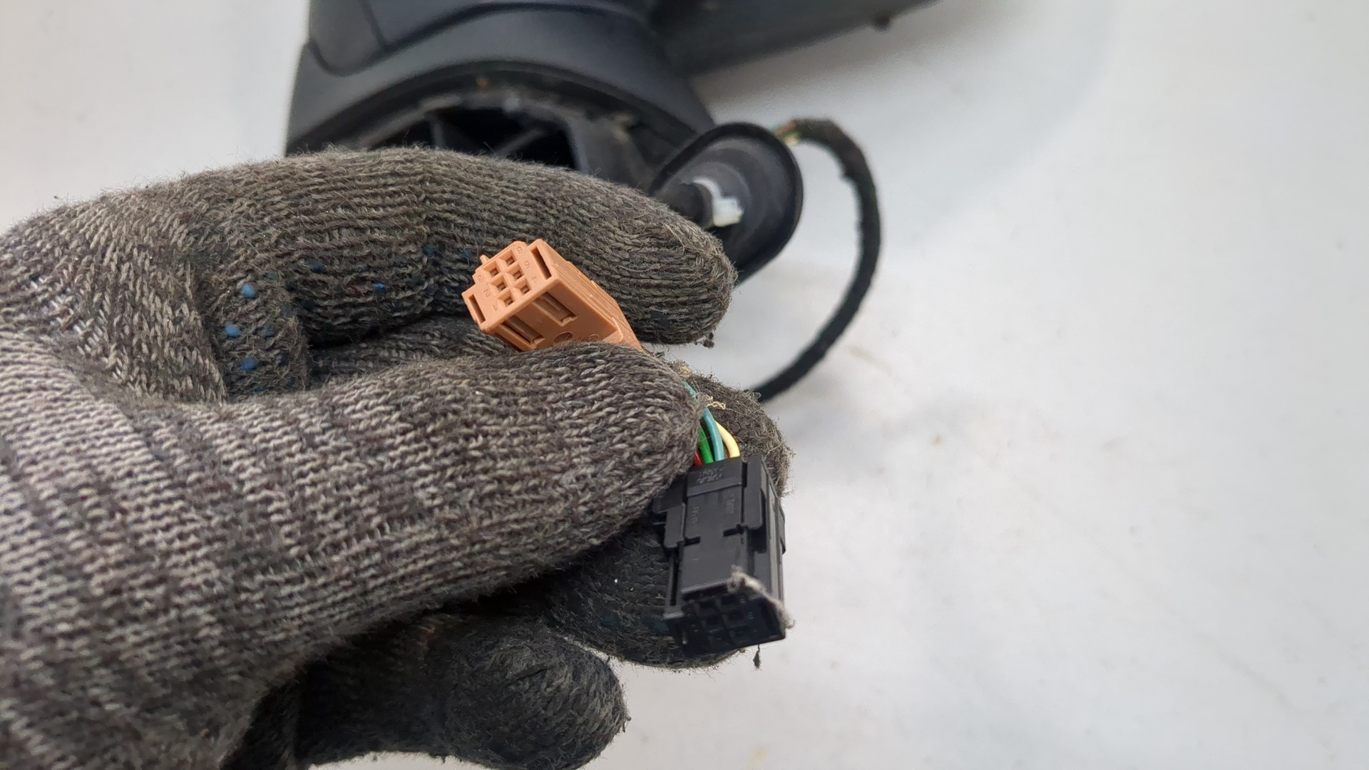 Зеркало правое электрическое