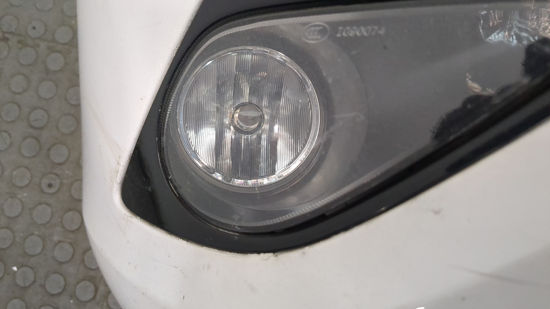 Бампер передний