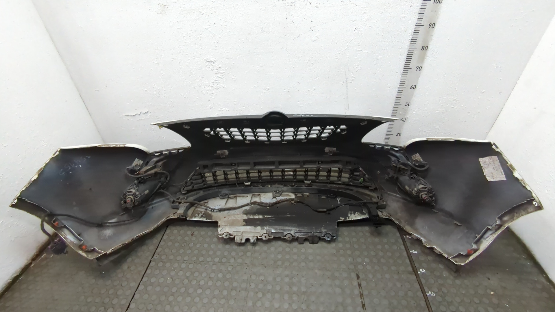 Бампер передний