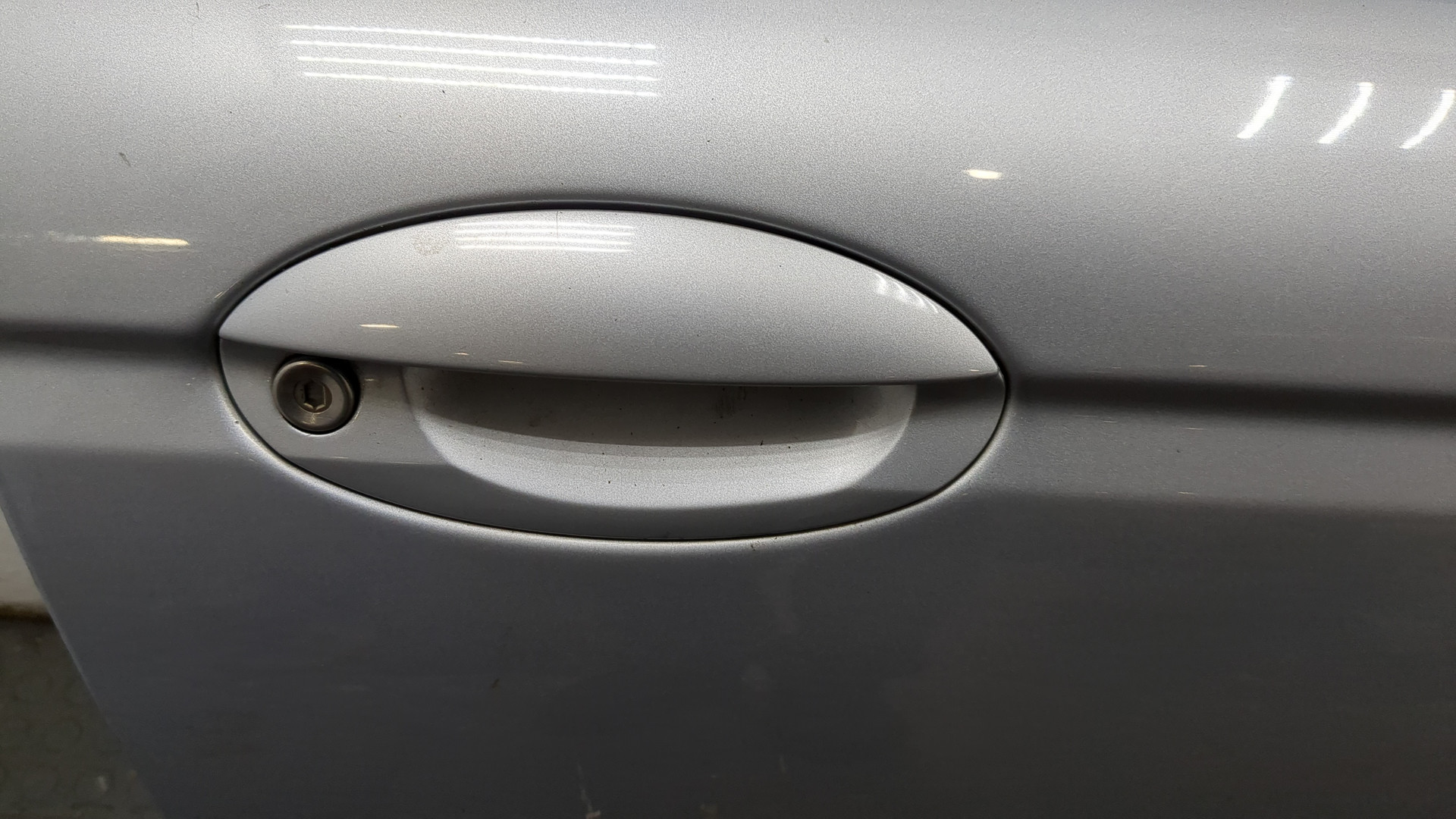 Дверь передняя правая