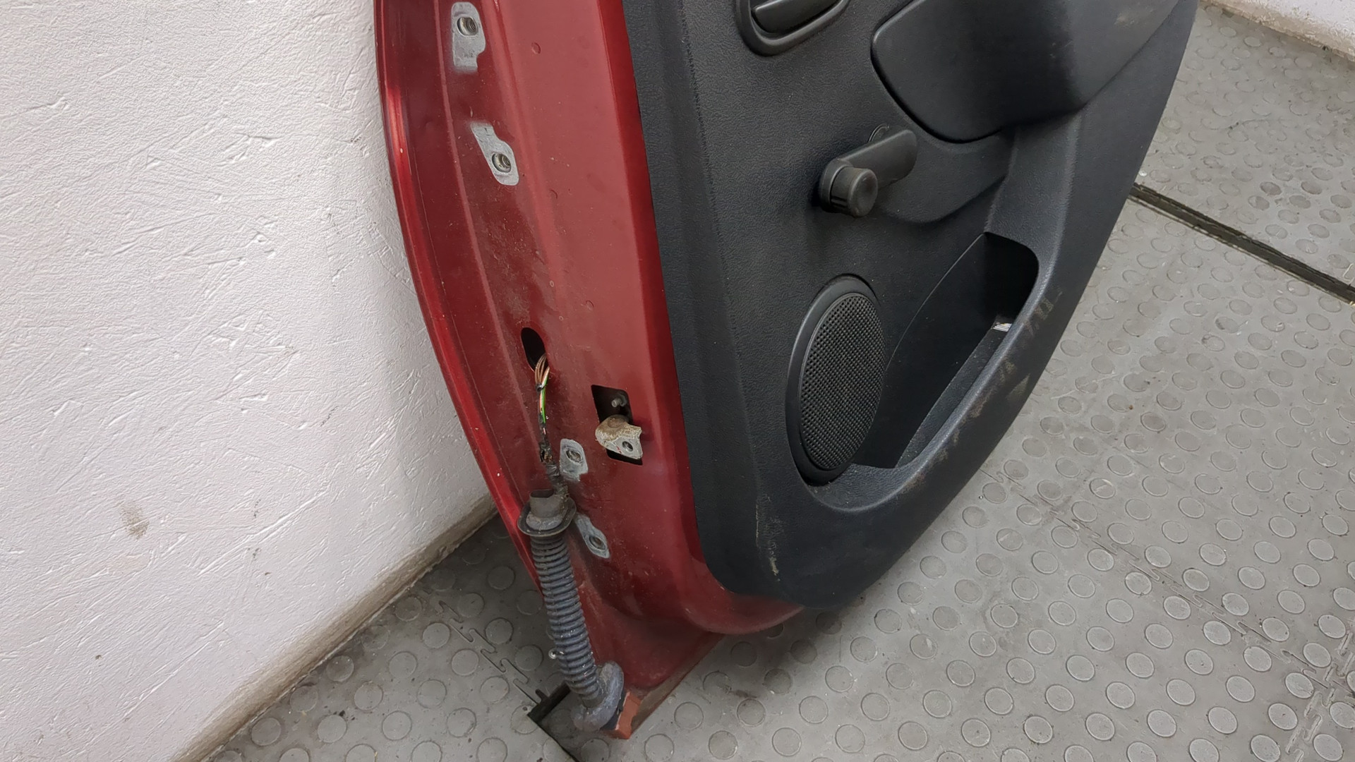 Дверь задняя правая