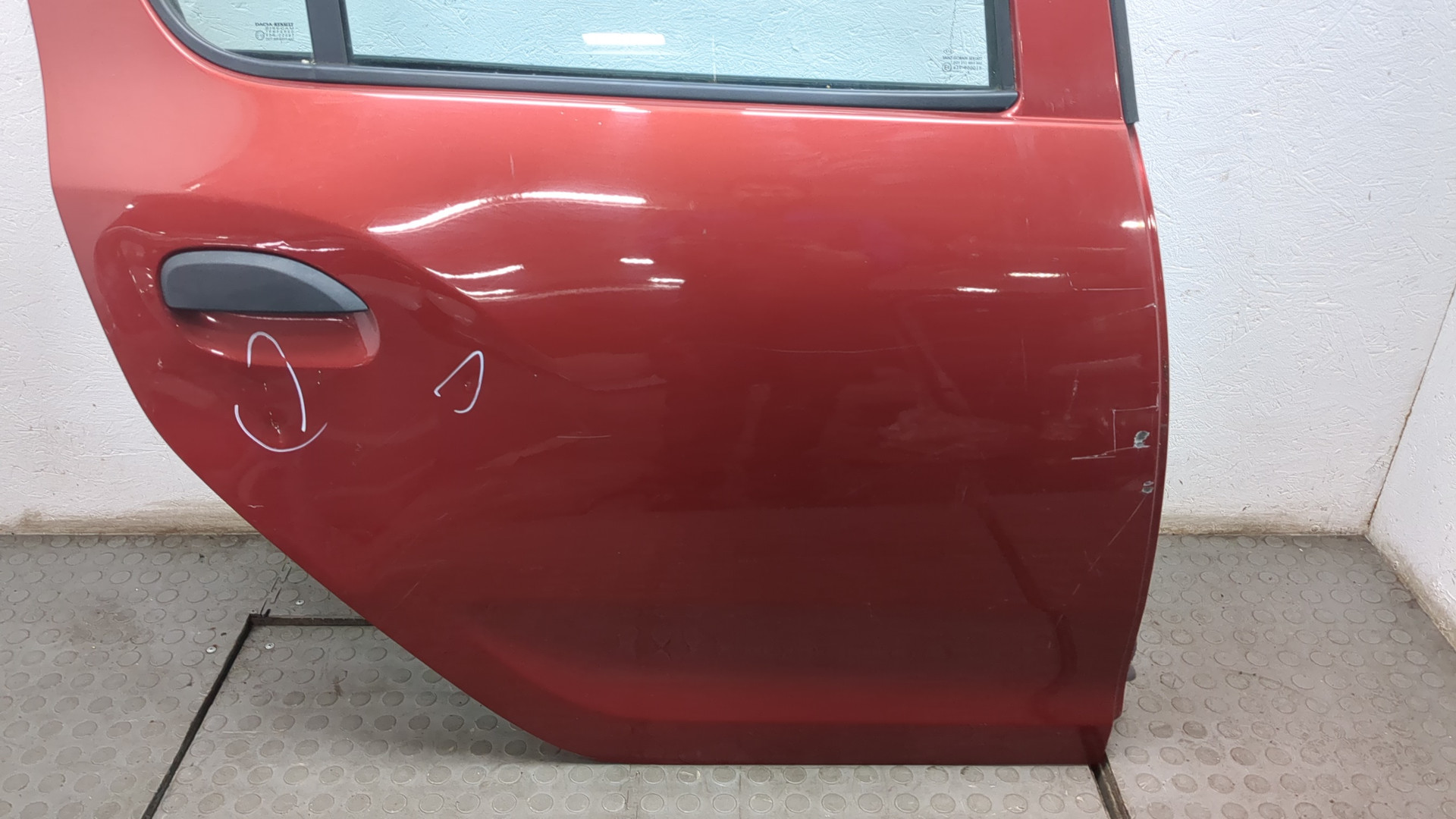 Дверь задняя правая