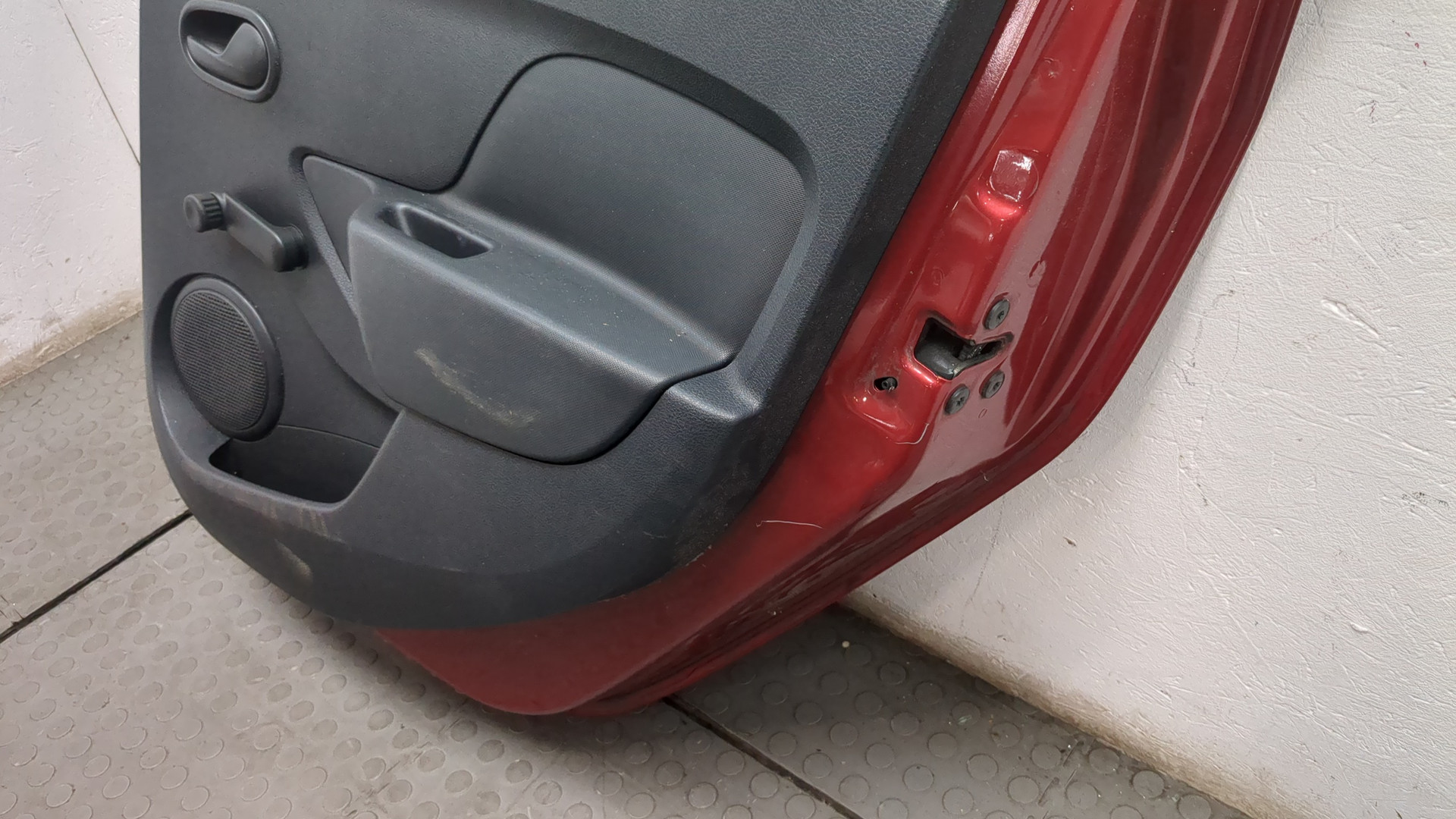 Дверь задняя правая