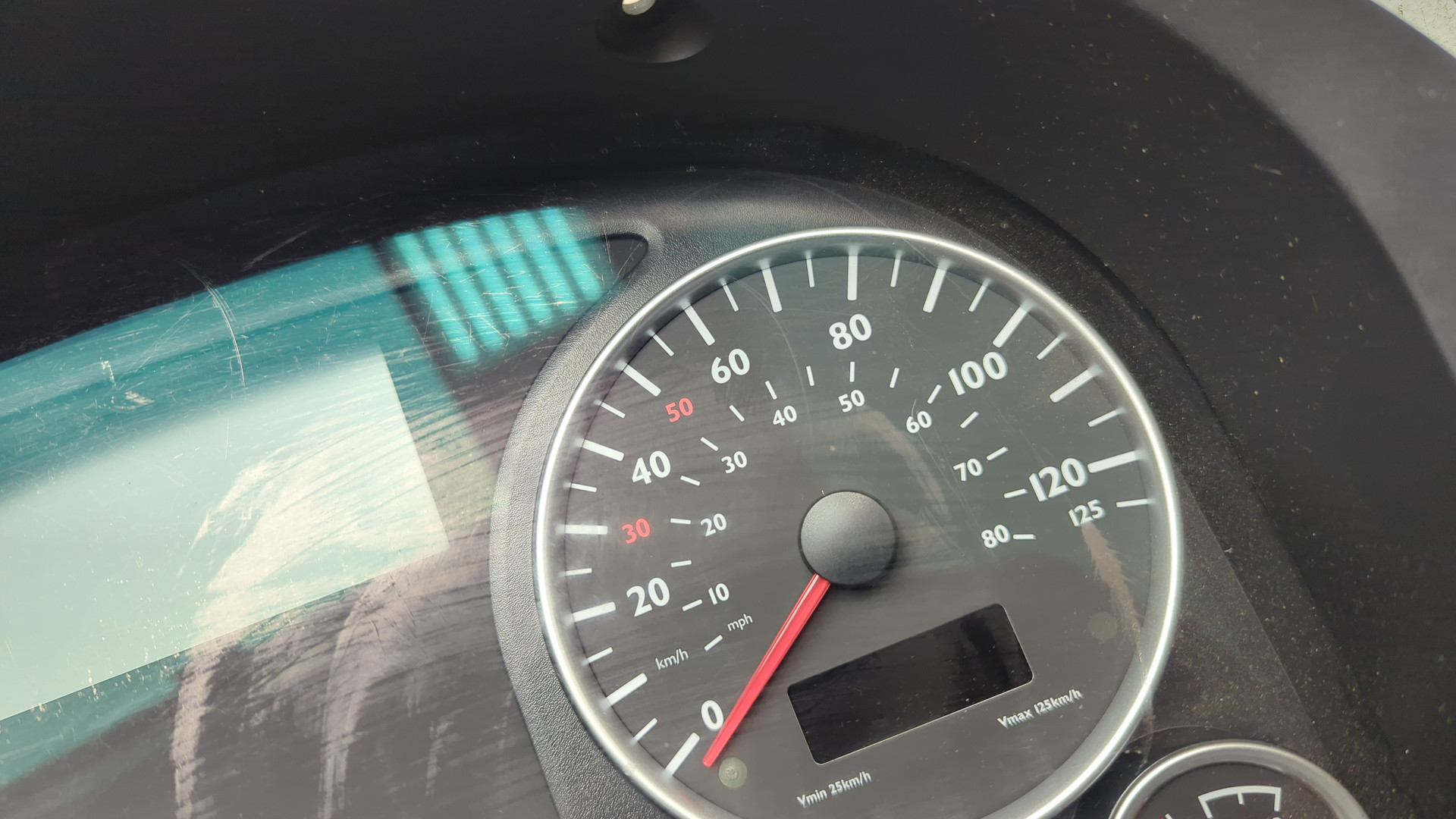 Панель приборов