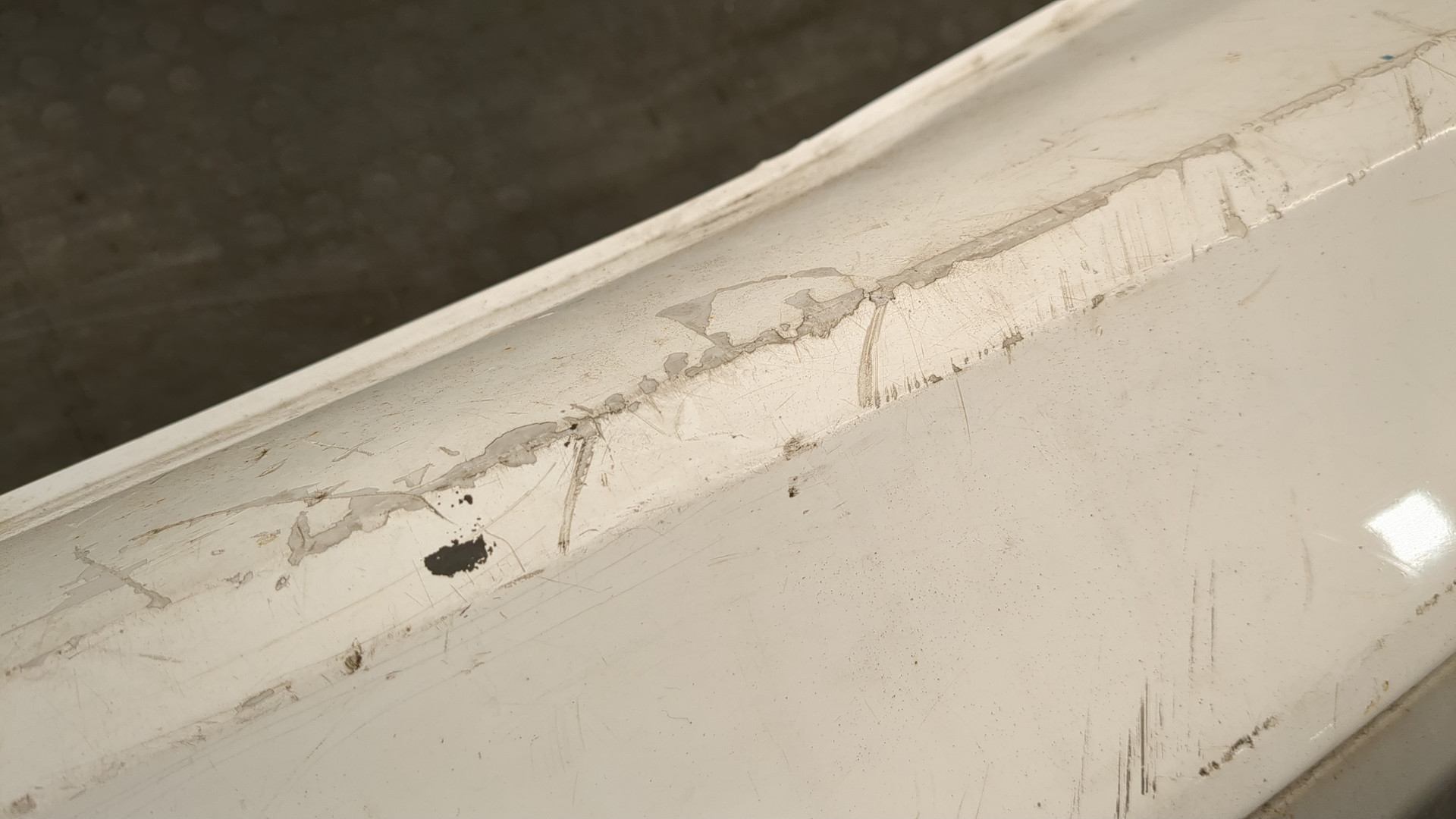 Бампер задний