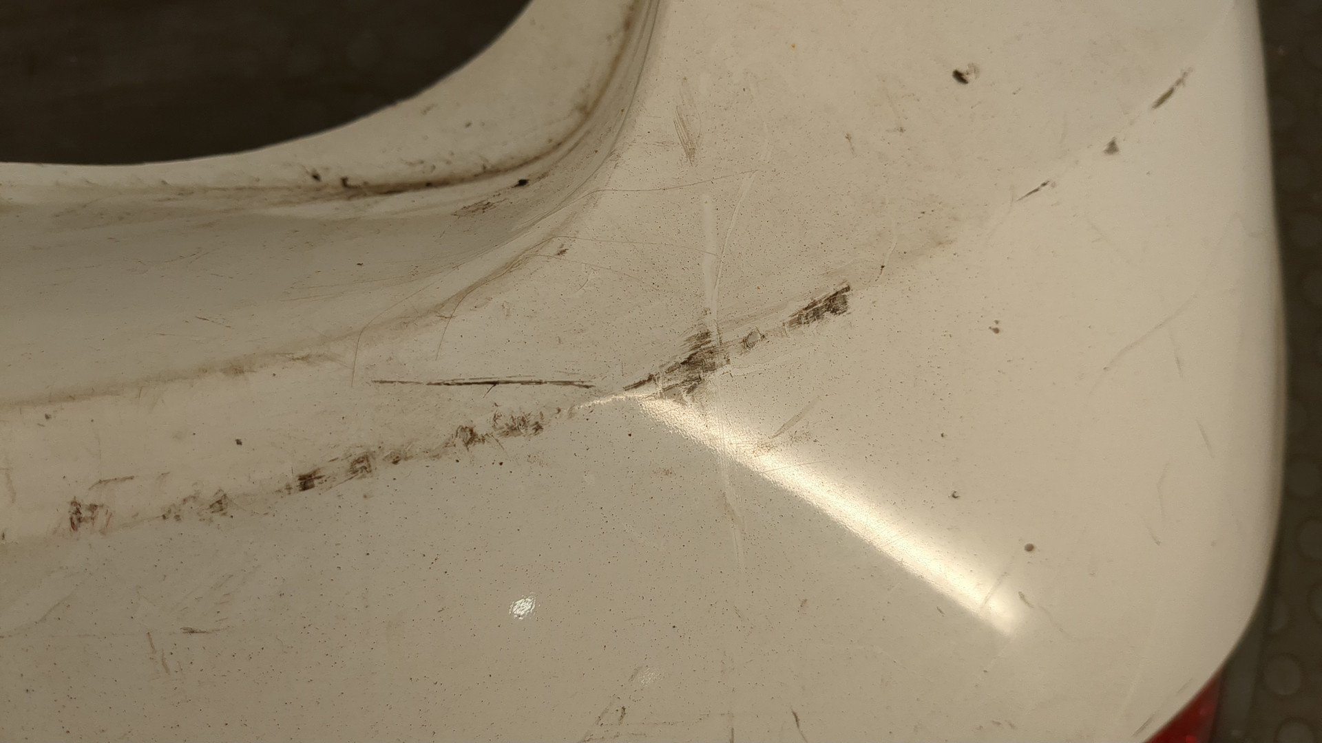 Бампер задний