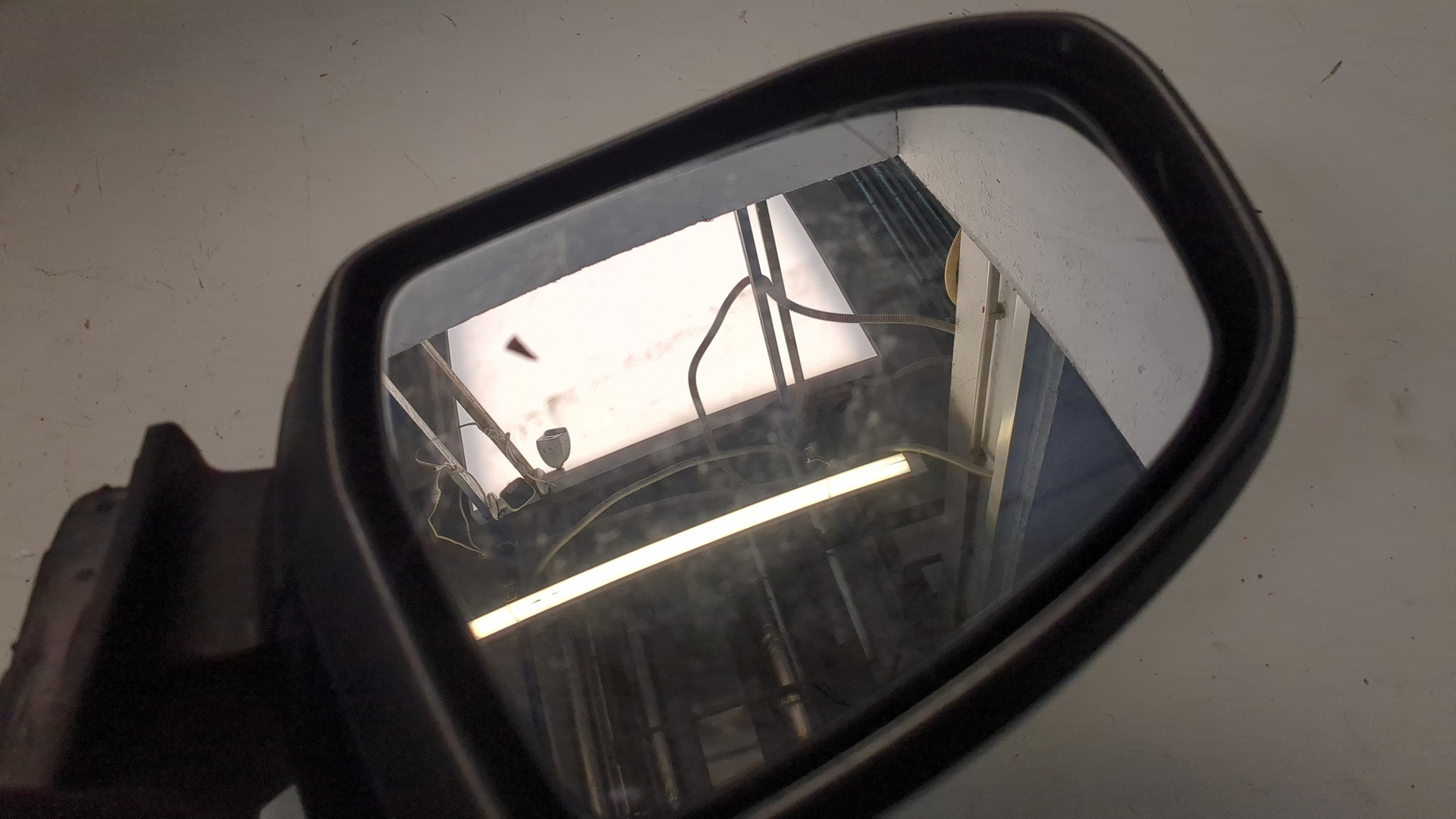 Зеркало левое электрическое