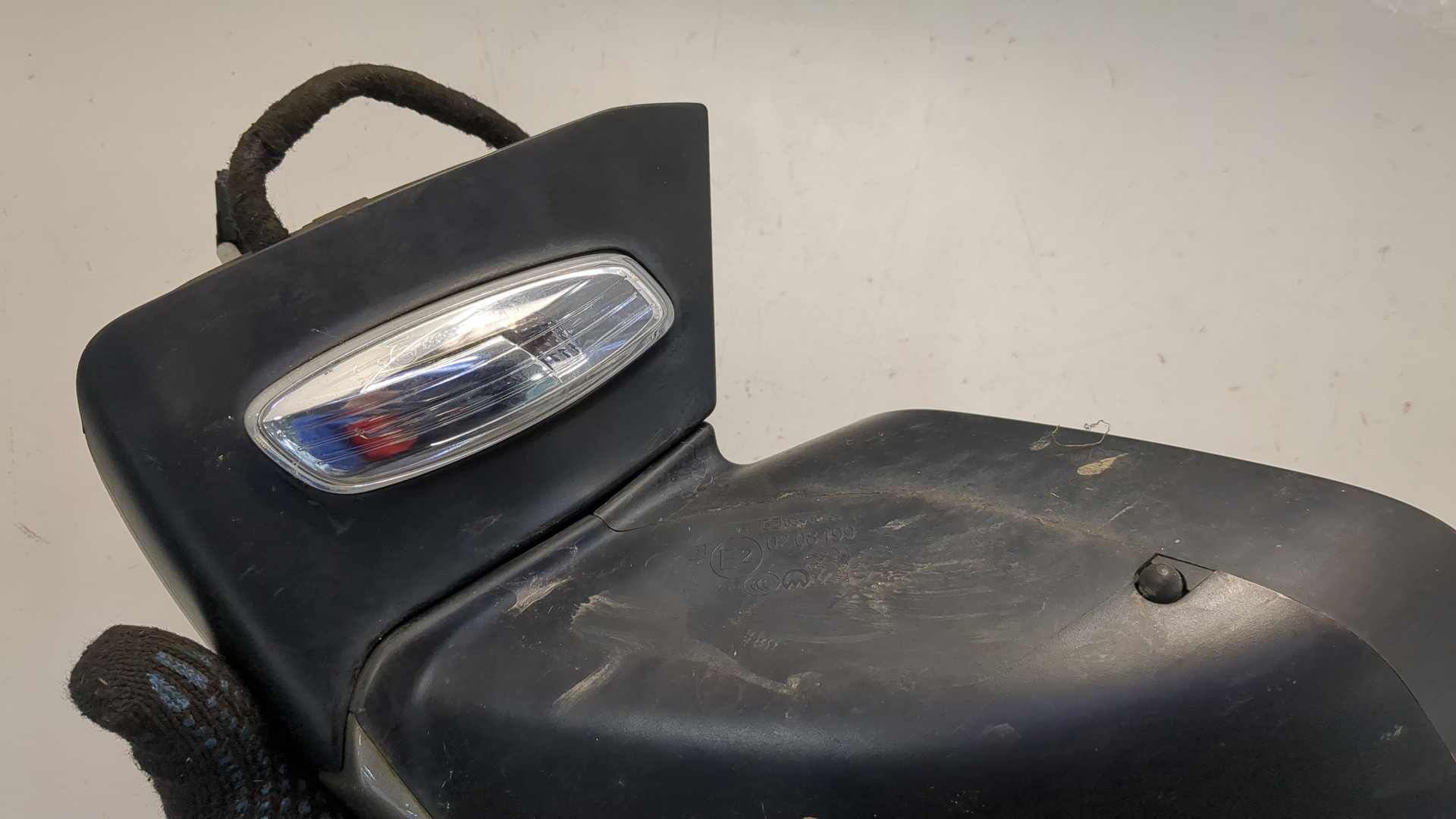 Зеркало правое электрическое